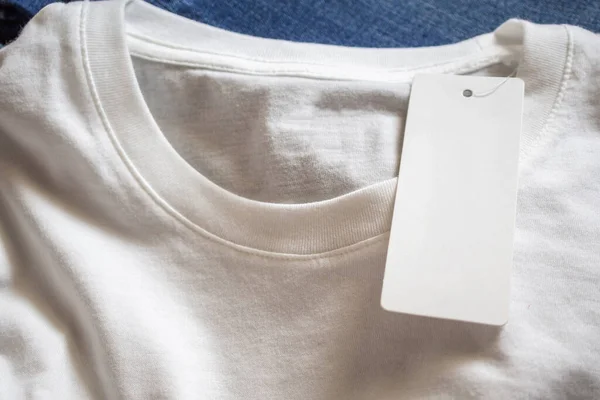 Etiqueta Etiqueta Precio Blanco Camiseta Blanca — Foto de Stock