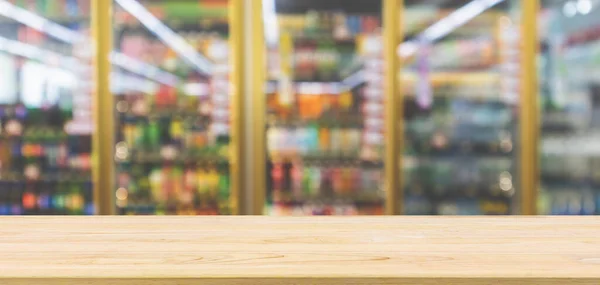 Tampo Mesa Madeira Vazio Com Geladeiras Loja Conveniência Supermercado Com — Fotografia de Stock