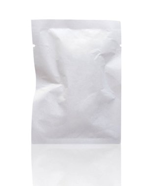 boş beyaz ambalaj kağıt kesesi kırpma yolu ile beyaz arkaplan izole