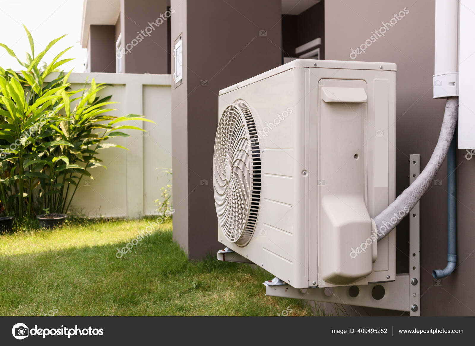 Air Conditioner Compressor Outdoor Unit Installed House — Stock