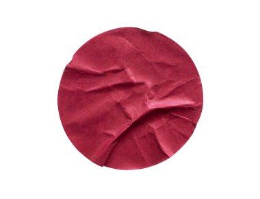 Beyaz arkaplanda boş kırmızı yuvarlak yapıştırıcı etiketi