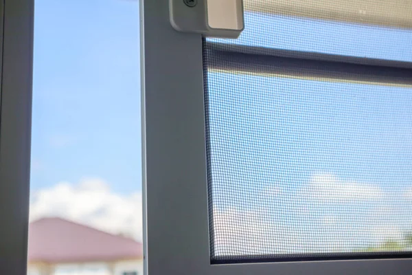 Geöffneter Moskitonetz Drahtschirm Fenster Des Hauses Schützt Vor Insekten — Stockfoto