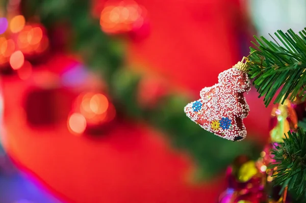 Versierde Kerstballen Dennenboom Nieuwjaar Vakantie Achtergrond — Stockfoto