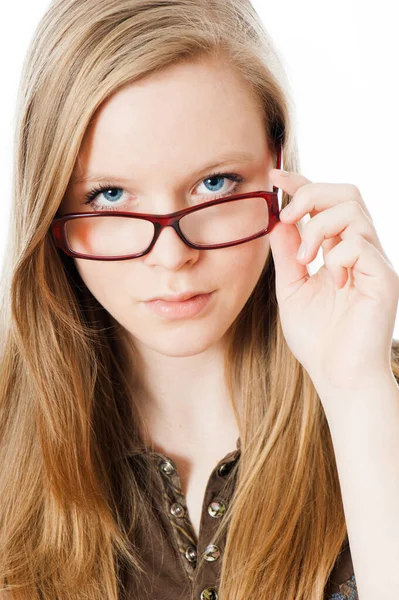 Gadis Remaja Dengan Kacamata Terisolasi Pada Putih — Stok Foto