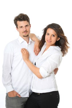 Beyaz tenli mutlu genç çift