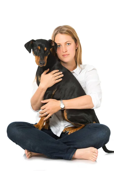 Femme Avec Chien Isolé Sur Blanc — Photo