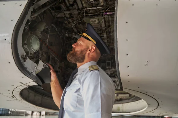 The engine of the plane working in proper way — Stock Photo, Image