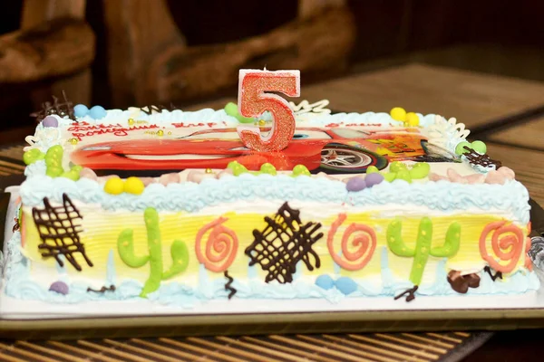 Beautiful Birthday Cake Five Years Old Boy — Stock Photo, Image