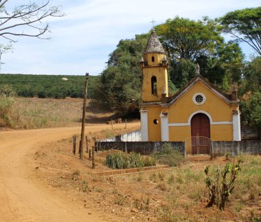 Pico do Gavio in guas da Prata 'daki İsa' nın Kutsal Kalbi Şapeli - Brezilya