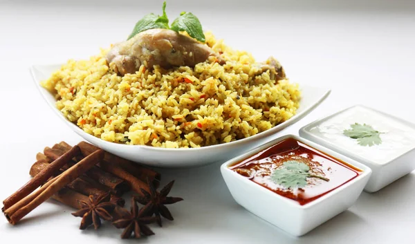 Otantik Angannan Tavuk Biryani