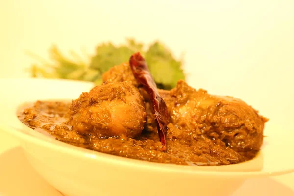 Otantik Kişniş Tavuğu Köri