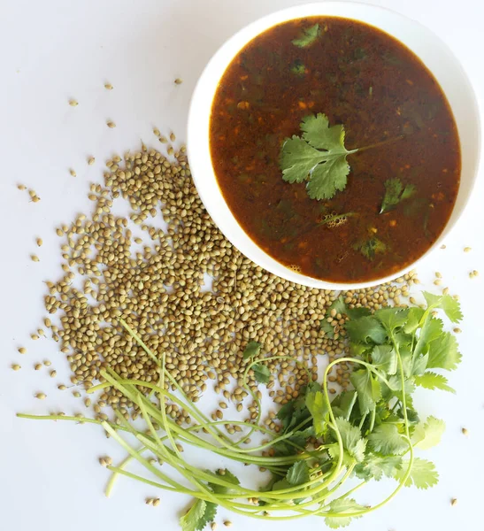 Sağlıklı Çorba Kişniş Rasam