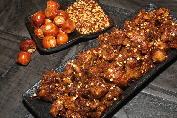 Baharatlı Guntur Tavuk Kızartması