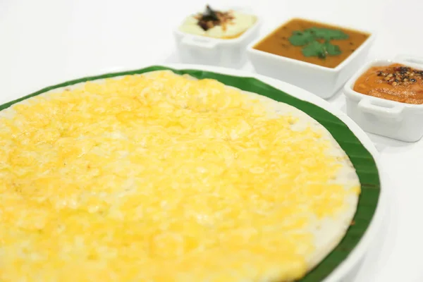 Muz Yaprağında Uthappam peyniri