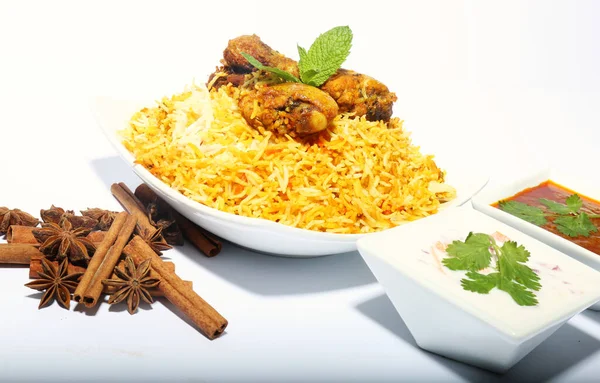 Hyderabadi Özel Tavuk Biryani.