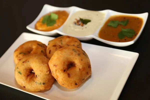 Güney Hindistan Methu Vada