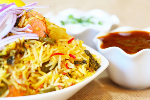Hyderabadi Özel Sebze Dum Biryani