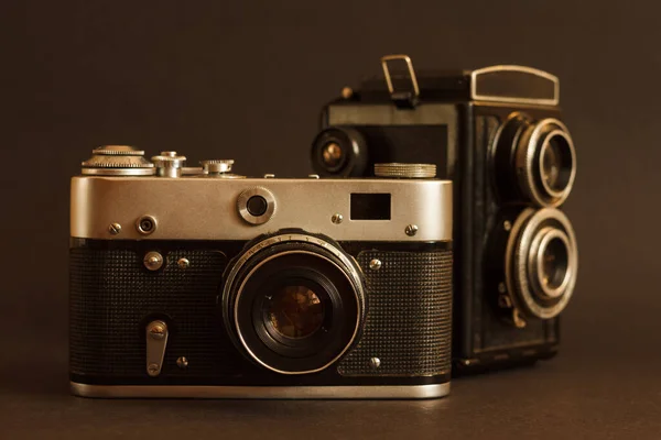 Old Vintage Film Cameras Dark Background — Stock Photo, Image