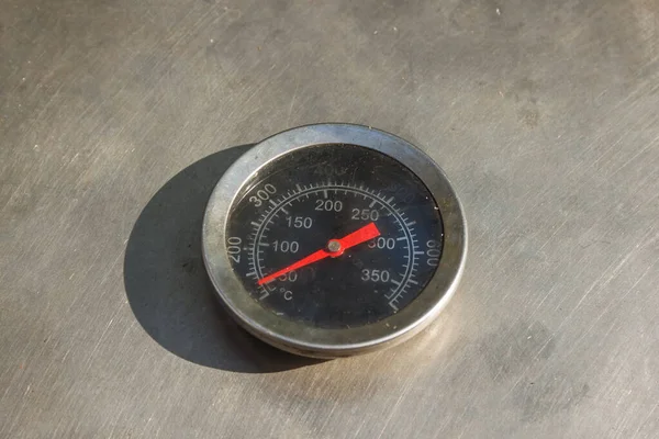 温度計でグリル — ストック写真