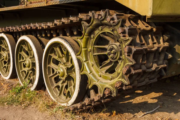 Wielen Sporen Van Tank Militaire Uitrusting Achtergrond Close — Stockfoto