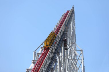 lunapark treni