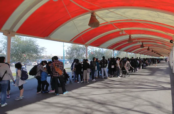 Mie Japan November 2018 Unidentified People Queue Gate Open Nagashima — Stock Photo, Image