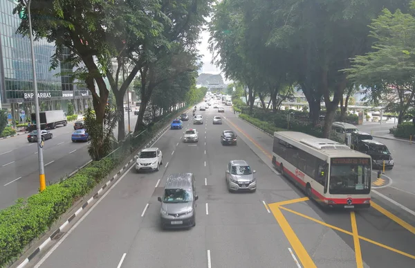 新加坡 2018年11月16日 新加坡市中心的城市道路交通 — 图库照片