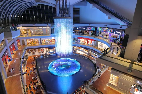 Singapore November 2018 Unbekannte Besuchen Einkaufszentrum Marina Bay Sands Singapore — Stockfoto