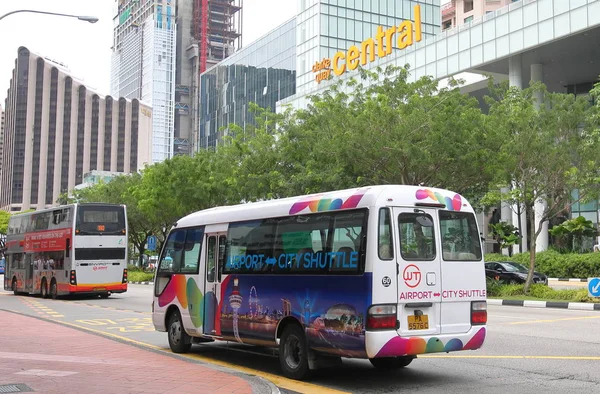 シンガポールのシンガポール 2018 空港送迎バス — ストック写真