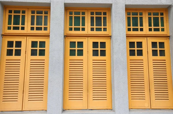 Sarı Pencere Panjur Arka Plan — Stok fotoğraf