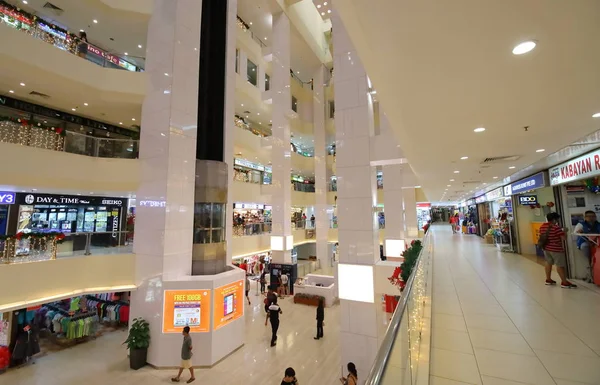 Singapur Noviembre 2018 Personas Identificadas Visitan Centro Comercial Lucky Plaza — Foto de Stock