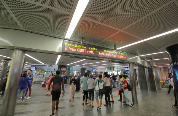 Singapur Listopadu 2018 Neznámých Lidí Cestování Metrem Mrt Orchard Road — Stock fotografie