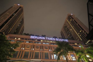 Kuala Lumpur Malezya - 19 Kasım 2018: Bukit Bintang Kuala Lumpur Malezya 'da Berjaya Times Meydanı
