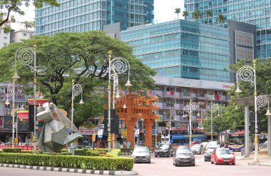 Kuala Lumpur Malezya - 20 Kasım 2018: Kuala Lumpur Malezya 'da kimliği belirsiz insanlar Küçük Hindistan' ı ziyaret etti