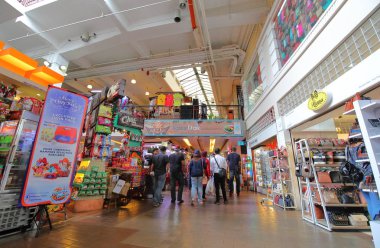 Kuala Lumpur Malezya - 20 Kasım 2018: Kimliği belirsiz kişi ziyaret Merkezi Pazar Kuala Lumpur Malezya