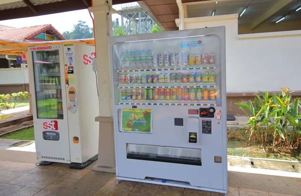 Johor Bahru Malaysia Ноября 2018 Года Торговый Автомат Безалкогольными Напитками — стоковое фото