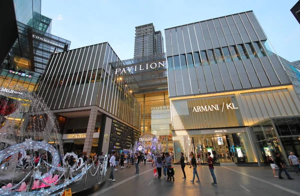 Kuala Lumpur Malaysia November 2018 Unidentified People Visit Pavilion Shopping — Stock Photo, Image