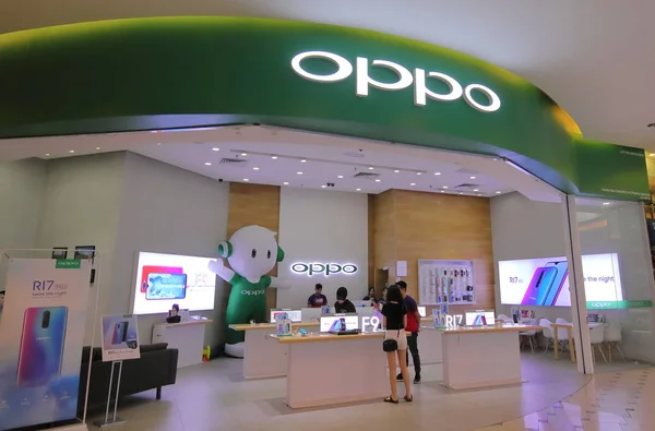 Kuala Lumpur Malaysia November 2018 Unidentified People Visit Oppo Mobile — Stock Photo, Image