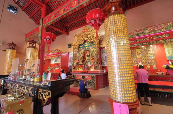 Kuala Lumpur Malasia Noviembre 2018 Personas Identificadas Visitan Templo Guan — Foto de Stock