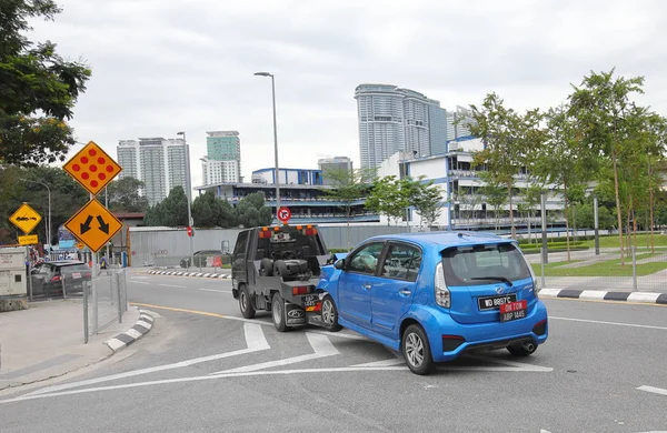 Kuala Lumpur Malaysia Novembro 2018 Carro Danificado Rebocado Kuala Lumpur — Fotografia de Stock