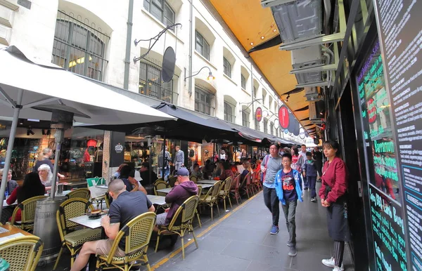 Melbourne Austrália Novembro 2018 Pessoas Não Identificadas Visitam Rua Degraves — Fotografia de Stock