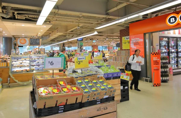 Melbourne Australia November 2018 Orang Tak Dikenal Mengunjungi Supermarket Woolworths — Stok Foto