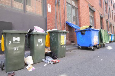 Melbourne Avustralya - 1 Aralık 2018: çöp kutusu toplama Melbourne Avustralya için