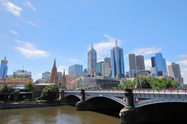 Şehir merkezindeki cityscape Melbourne Avustralya