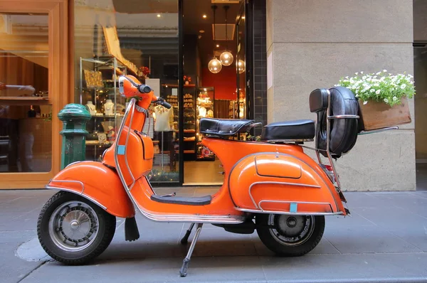 Orange Scooter Motorbike Flower Basket — Stock Photo, Image