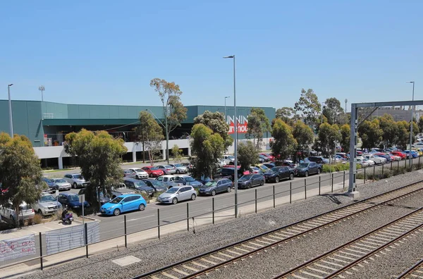 オーストラリアのメルボルンのメルボルン オーストラリア 2018 西フッツクレー鉄道駅駐車場 — ストック写真