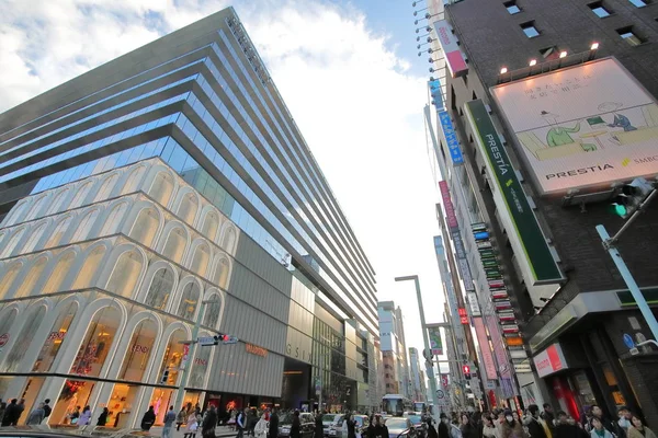 Tokyo Japan Dezember 2018 Unbekannte Besuchen Ginza Shopping Street Ginza — Stockfoto