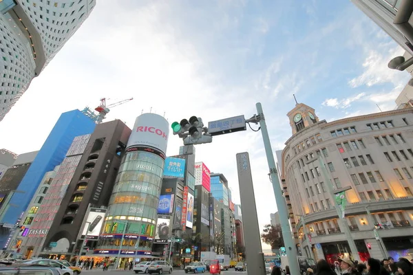 Tokyo Japan Dezember 2018 Unbekannte Besuchen Ginza Shopping Street Ginza — Stockfoto