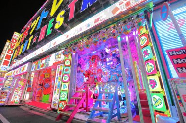 Tokyo Japonya - 12 Aralık 2018: Robot Restoran Shinjuku Tokyo Japonya