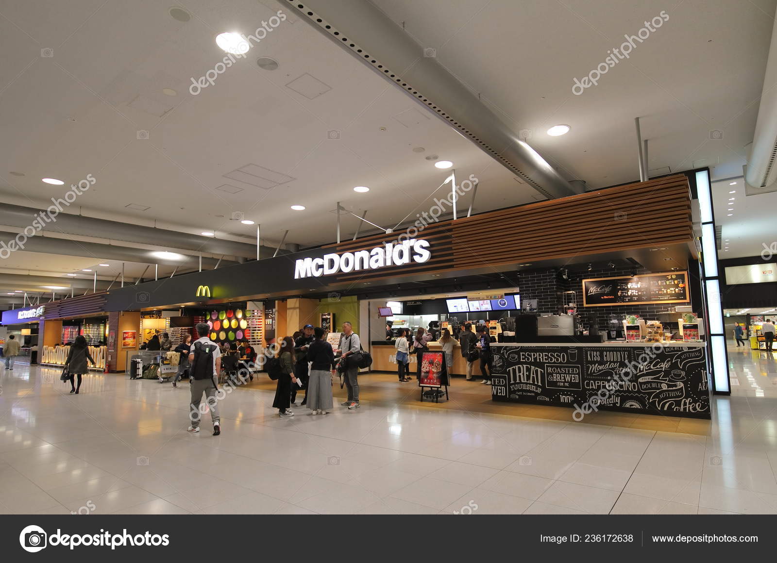 Osaka Japan November 18 Unidentified People Dine Mcdonalds Fast Food Stock Editorial Photo C Tkkurikawa